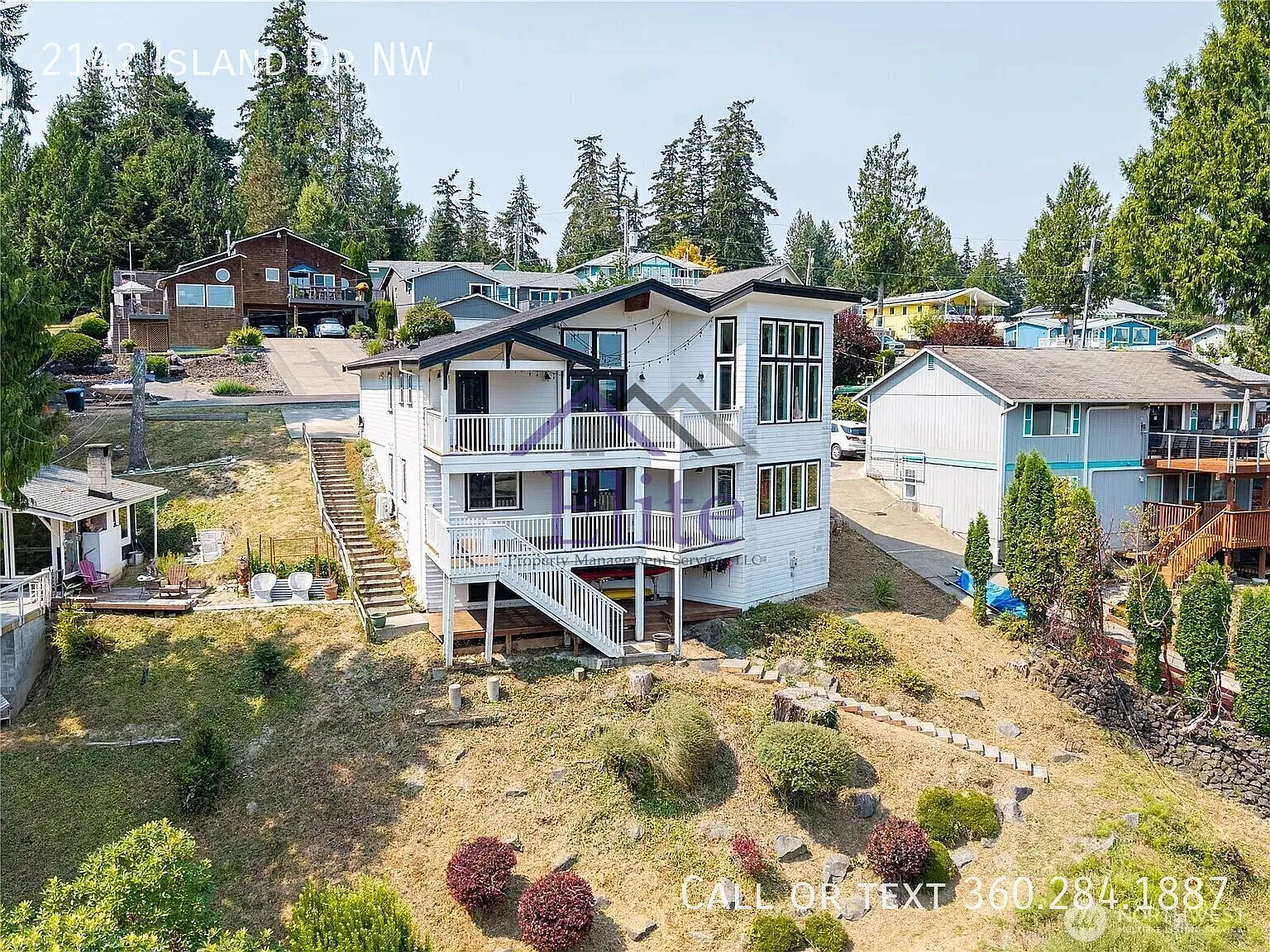 3 bed, 2.5 bath, 2800 sqft, $3,800 — Photo 2
