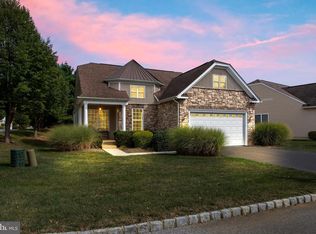 1702 Magnolia Ct, Garnet Valley, PA 19060