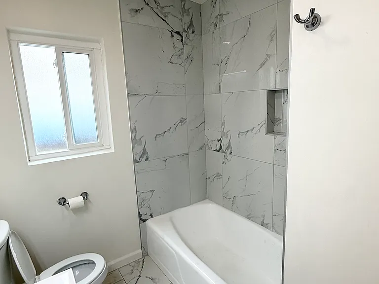 3700 E 4th St #1 — Photo 6