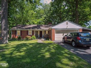 6201 Woodmoor Dr, Burton, MI