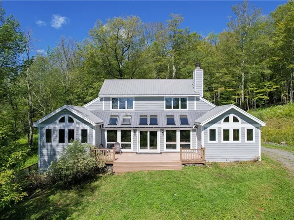 1136 Fiddlers Elbow Rd, Margaretville, NY 12455