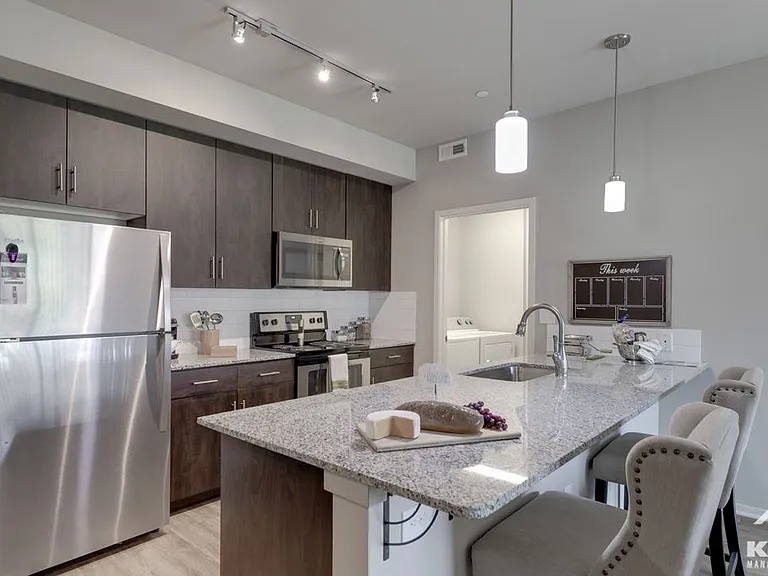 The Vue Luxury Apartments — Photo 11