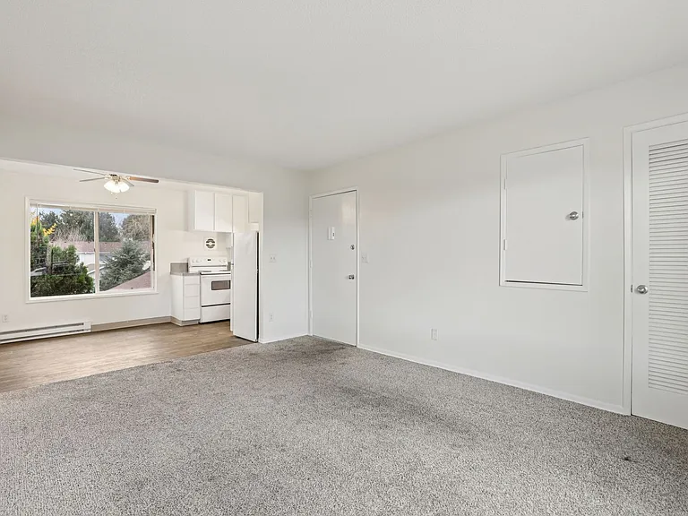 PARK PLACE APARTMENTS - YOUR HOME IS HERE! - UP TO 6 WEEKS FREE! PLUS $99 OAC MOVE-IN SPECIAL! — Photo 35