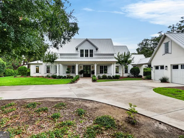 102 Adams Dr, Saint Simons Island, GA 31522