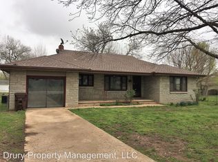 1266 S Ferguson Ave, Springfield, MO 65807