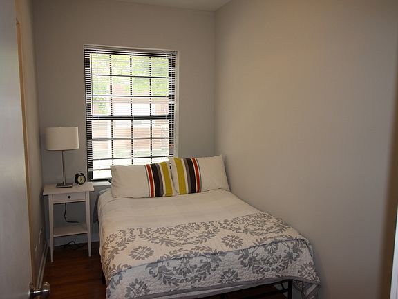 3rd image of 3104 W Sunnyside Ave #3R