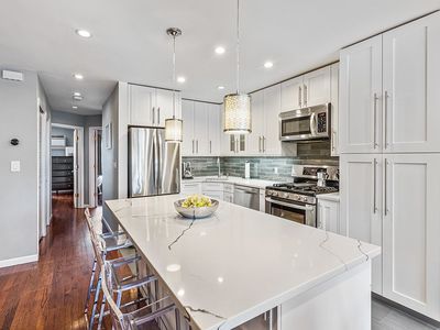 6420 Perry Ave, Maspeth, NY, 11378