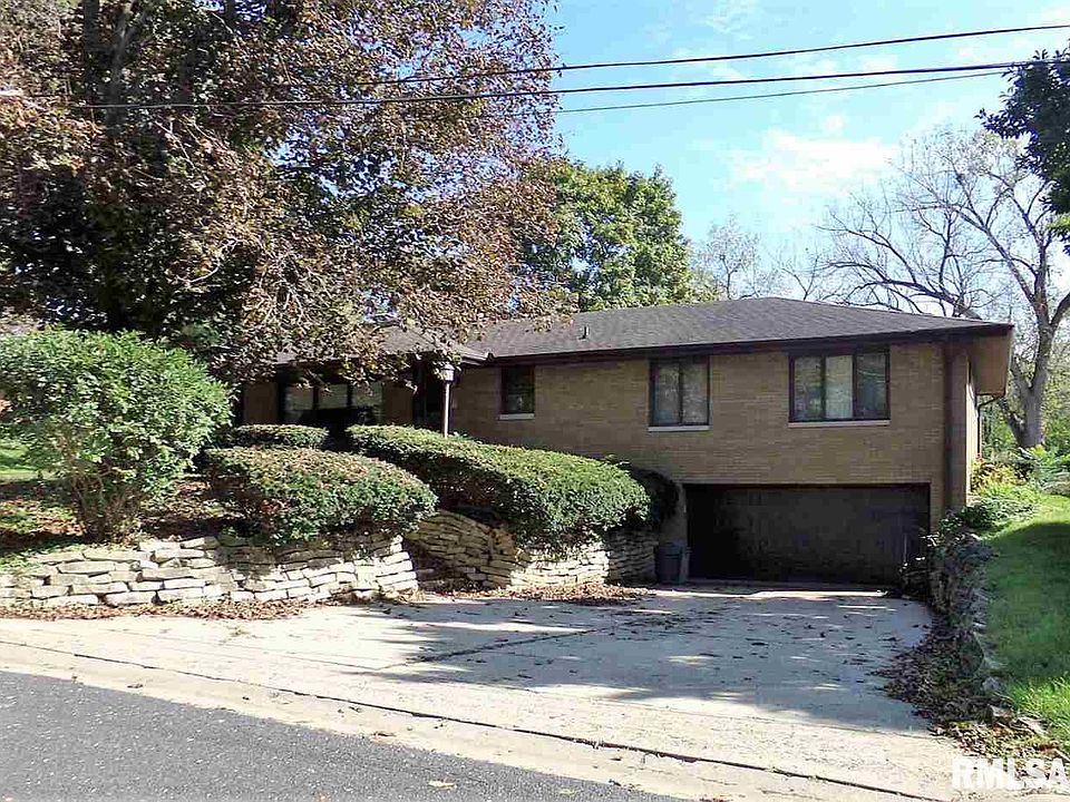 1st image of 110 Twin Lakes Dr