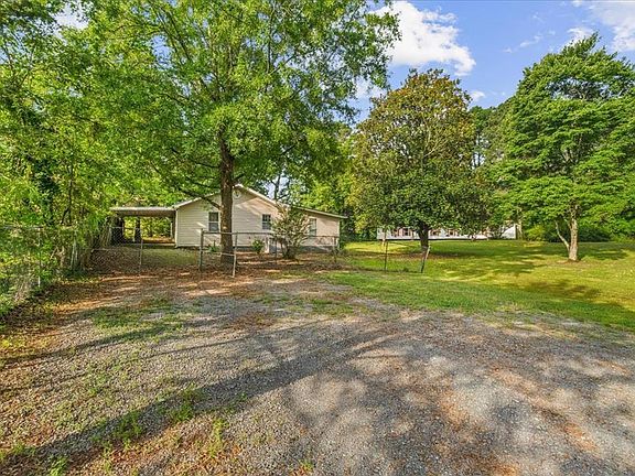 2nd image of 1098 Mount Vernon Rd