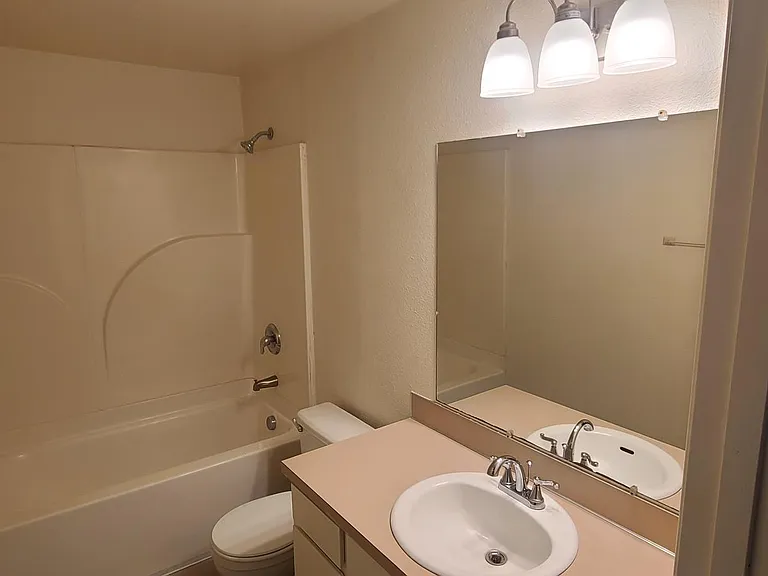 3277 Sunset Dr — Photo 9