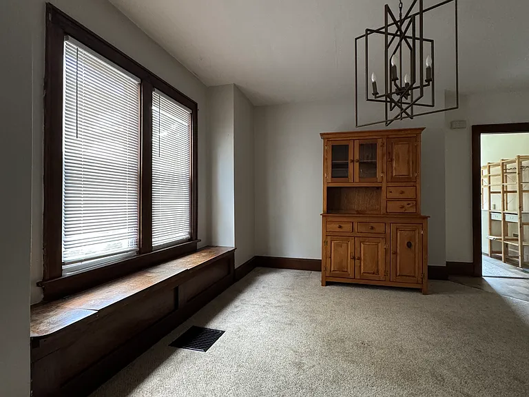 107 W Lakeview Ave — Photo 5