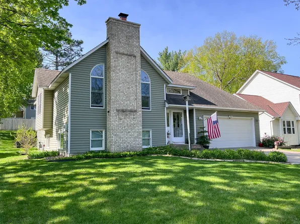 2060 Burke Ave E, North Saint Paul, MN 55109