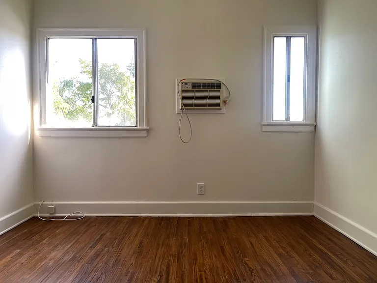 3000 Kenwood Ave #3002 — Photo 5