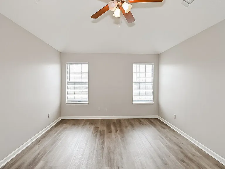 1483 S Goodlett Grove Cv — Photo 8