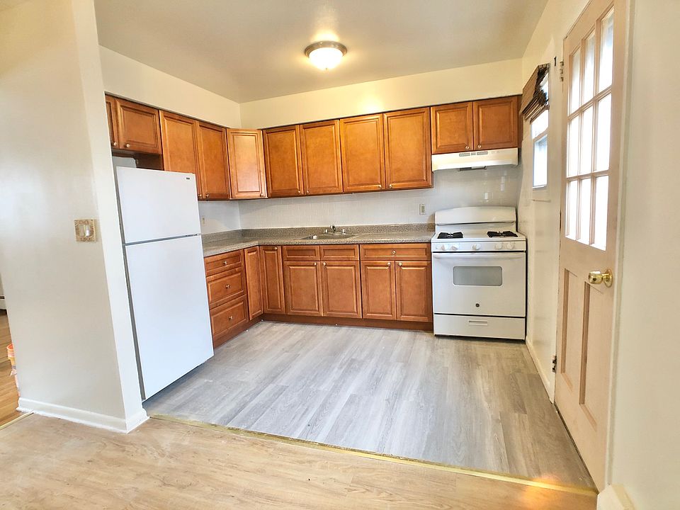 1st image of 225 Mount Pleasant Ave APT B