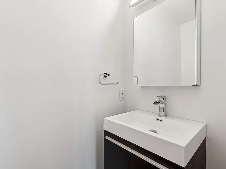 3521 Reserve Dr — Photo 6