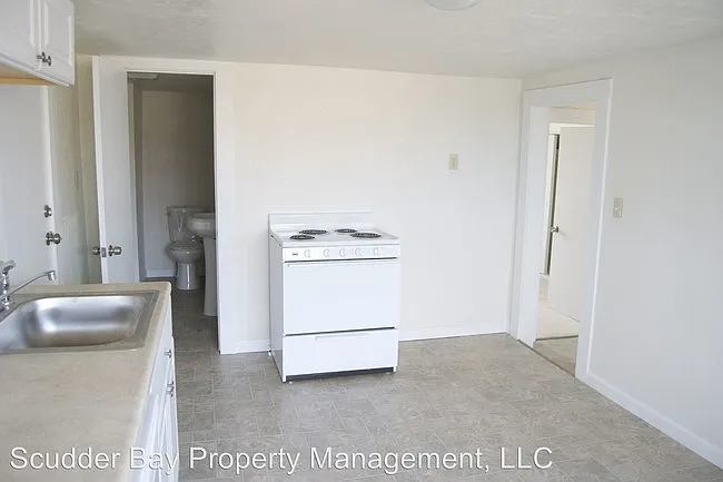 2 bed, 750 sqft, $1,650 — Photo 2