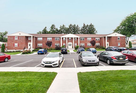 2nd image of 1521 Irene St APT 106