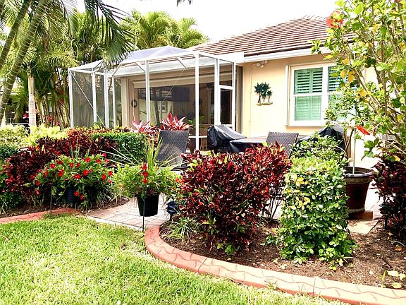 4th image of 9886 SW Eastbrook Cir