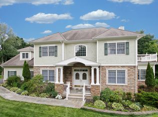 87 Majestic Rdg, Carmel, NY 10512