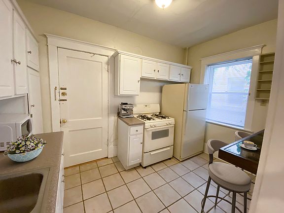 3rd image of 2437 Emerson Ave S