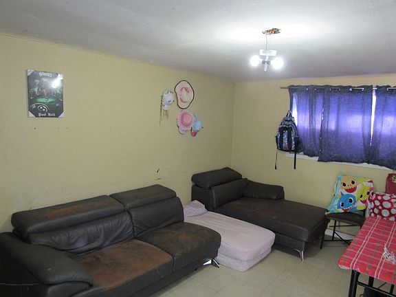 5th image of 3720 San Agustin Ave