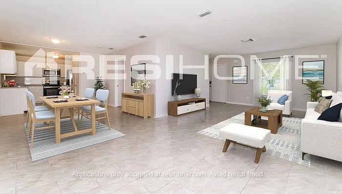 9483 Bayside Ct — Photo 5