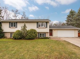 730 Harriet Ave, Shoreview, MN 55126