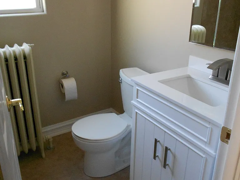 3939 N Lamon Ave #X — Photo 3
