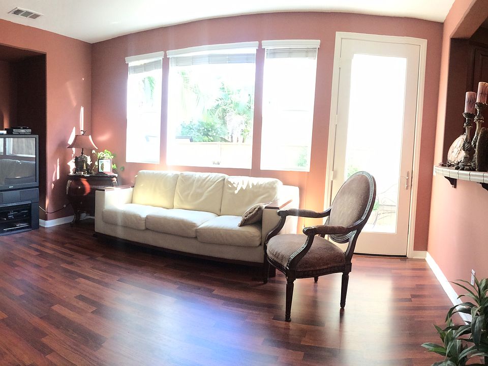 1st image of 10564 Hollingsworth Way