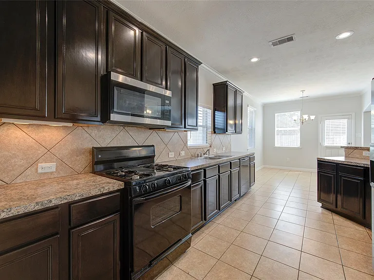 24615 Lakecrest Bend Dr — Photo 9