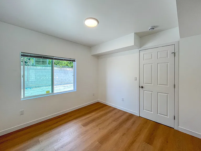 905 Gaviota Ave, Long Beach, CA 90813 — Photo 29