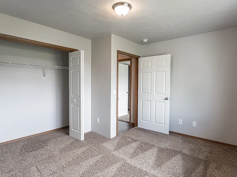 100 S Augusta Pl — Photo 37