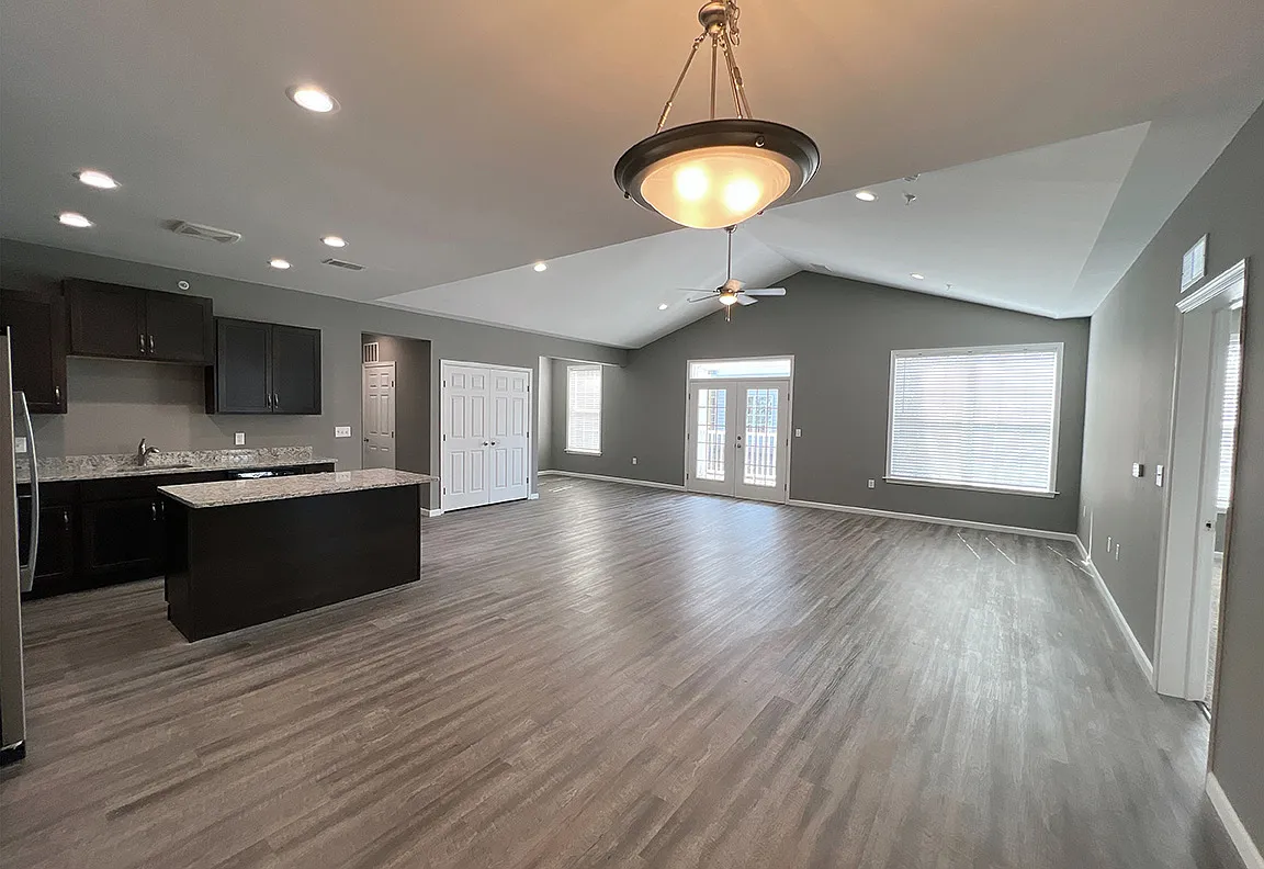 Green Valley Apartments — Photo 2