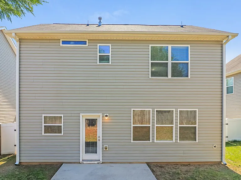 98 High Point Way — Photo 17