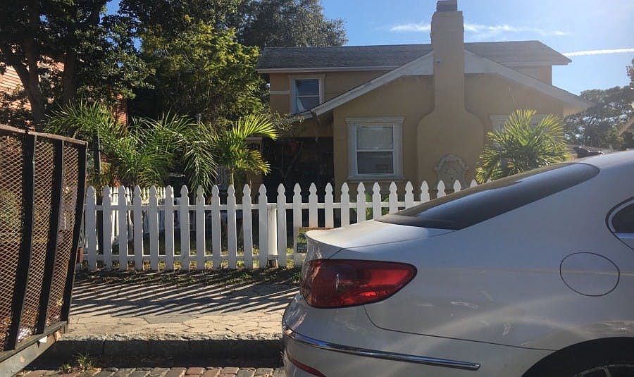 1st image of 950 9th Ave S