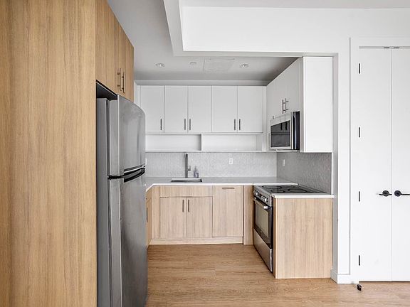4th image of 333 Linden Blvd APT 6B