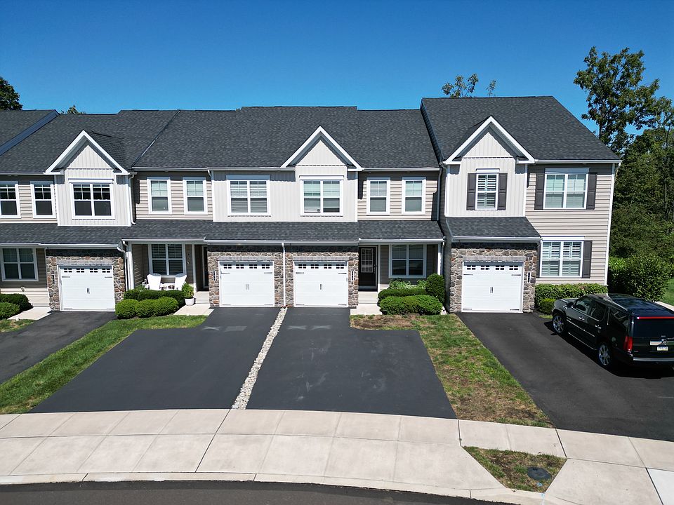 244 Hillstone is the Interior unit one in from the right.