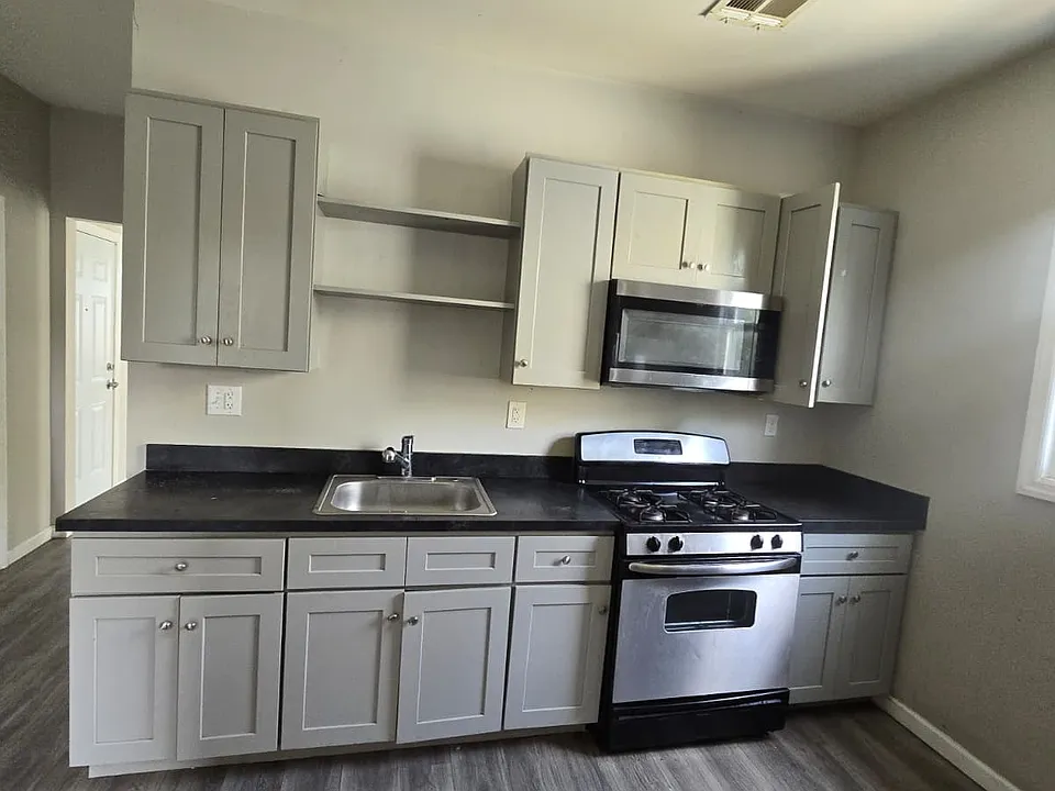 887 Springfield Ave #3A