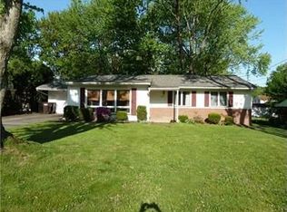 389 Lyle Dr, Hermitage, PA 16148