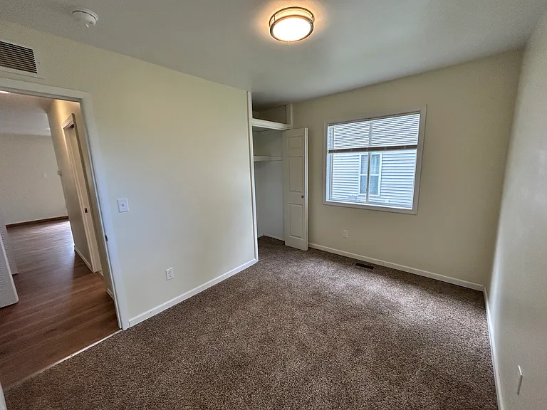 2031 Dowd St — Photo 17