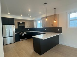 2966 Conlin Ct, Kelowna, BC V1Y7S8