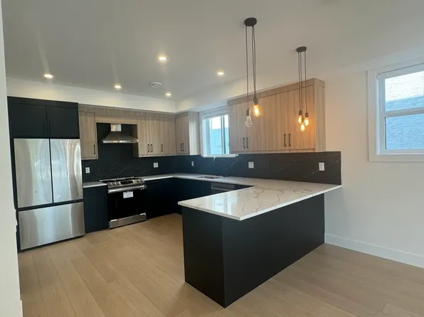 2966 Conlin Ct, Kelowna, BC V1Y 7S8