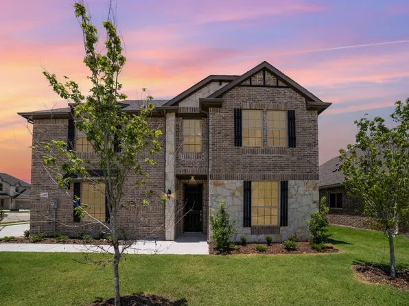 901 Lauren Dr, Midlothian, TX 76065