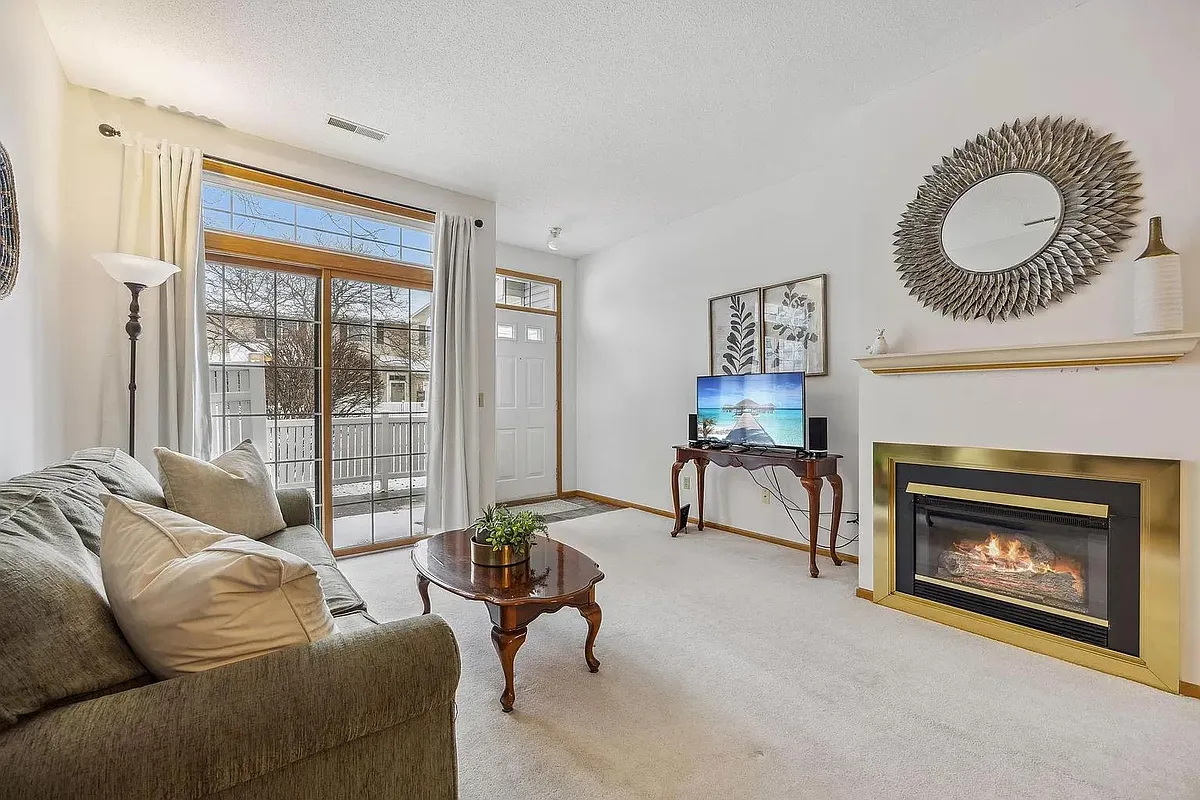 Building Photo - 15614 Garnet Way