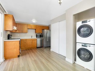 830 3rd Ave NW APT 4, Issaquah, WA 98027