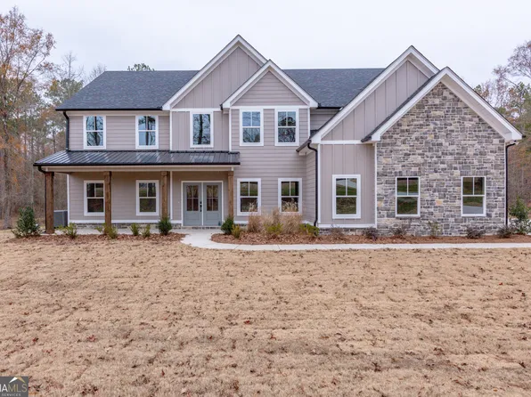 165 Georgian Pines Dr, Senoia, GA 30276