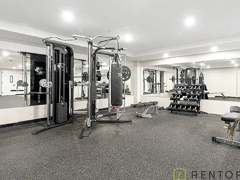 319 Lenox Rd #3D — Photo 11