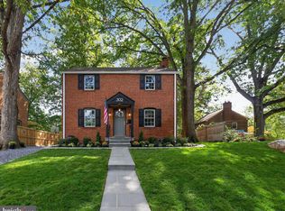 302 Penwood Rd, Silver Spring, MD 20901