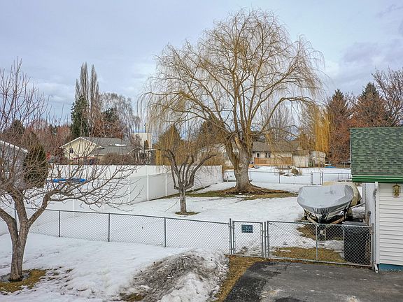 3rd image of 71 Sussex Dr